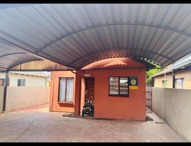 2 BEDROOM PROPERTY TO RENT IN SOSHANGUVE VV